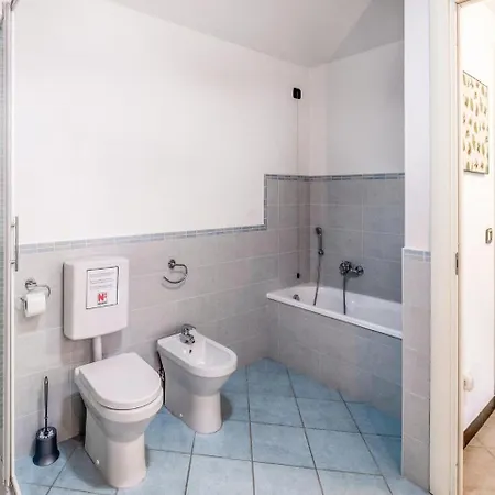 Hébergement de vacances Three-bedroom Holiday Velva -ge- With A Fireplace 03