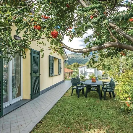Hébergement de vacances Three-bedroom Holiday Velva -ge- With A Fireplace 03 Castiglione Chiavarese